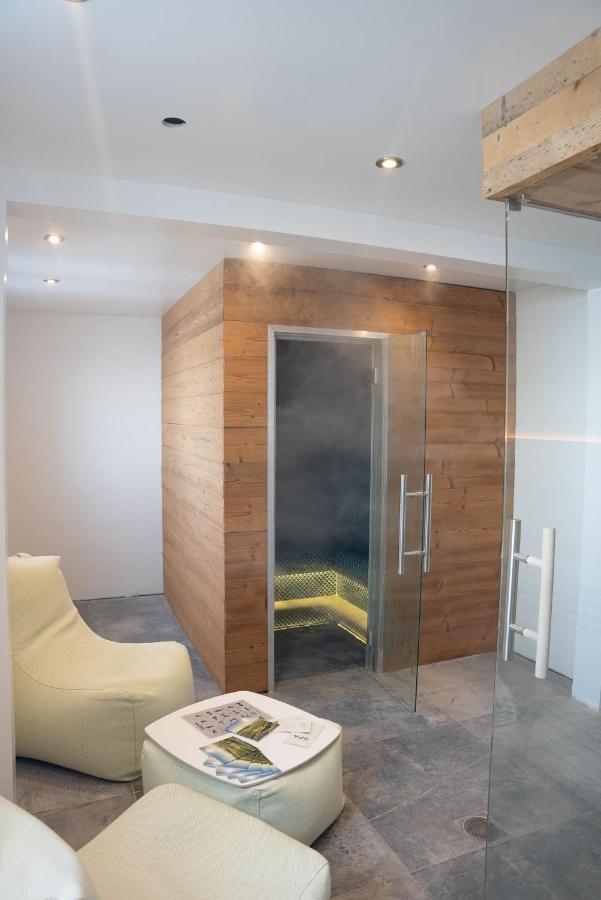 Saint-Sorlin-dʼArves Les Cedres - Hotel - Restaurants - Spa מראה חיצוני תמונה